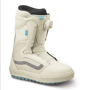 VANS ENCORE OG SNOWBOARDING BOOTS